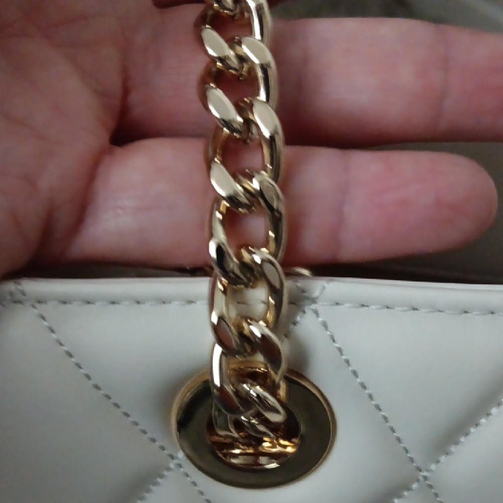 NWT Kate Spade Cream Quilted Shoulder Bag/ w Purse Charm - Picture 8 of 15